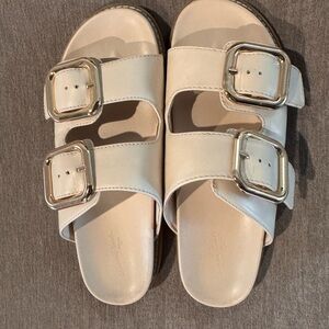 Universal Thread Cream Buckle Sandals